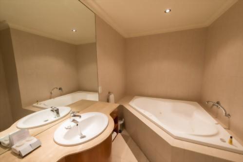 Century Inn Traralgon - Luxury Apartment